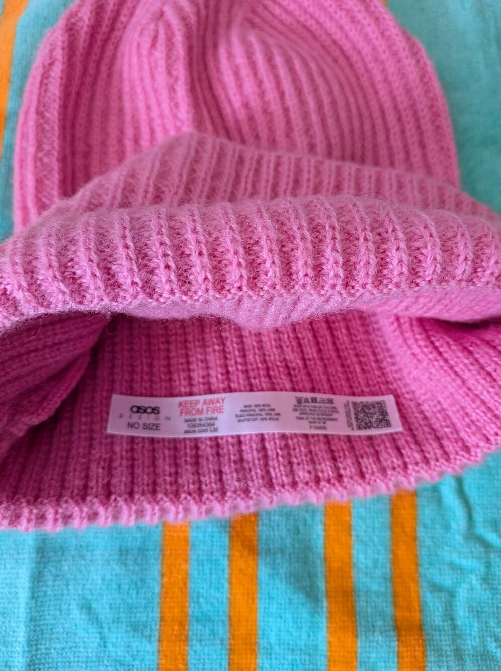 ASOS Pink Ribbed Fold-Over Beanie - Picture 2 of 4